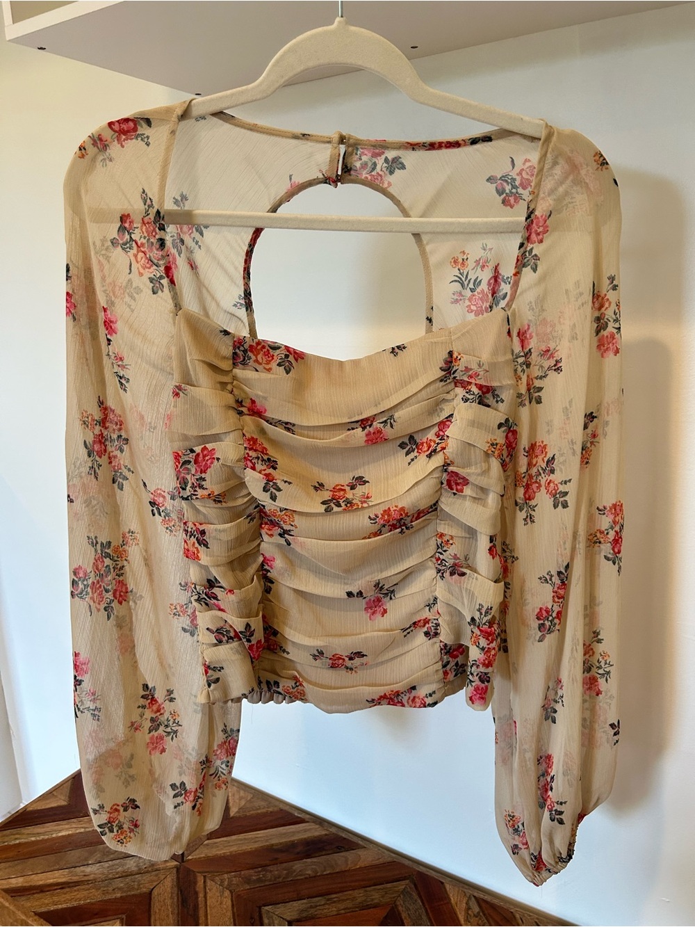 Wayf Metallic Thread Balloon Sleeve Top size medium